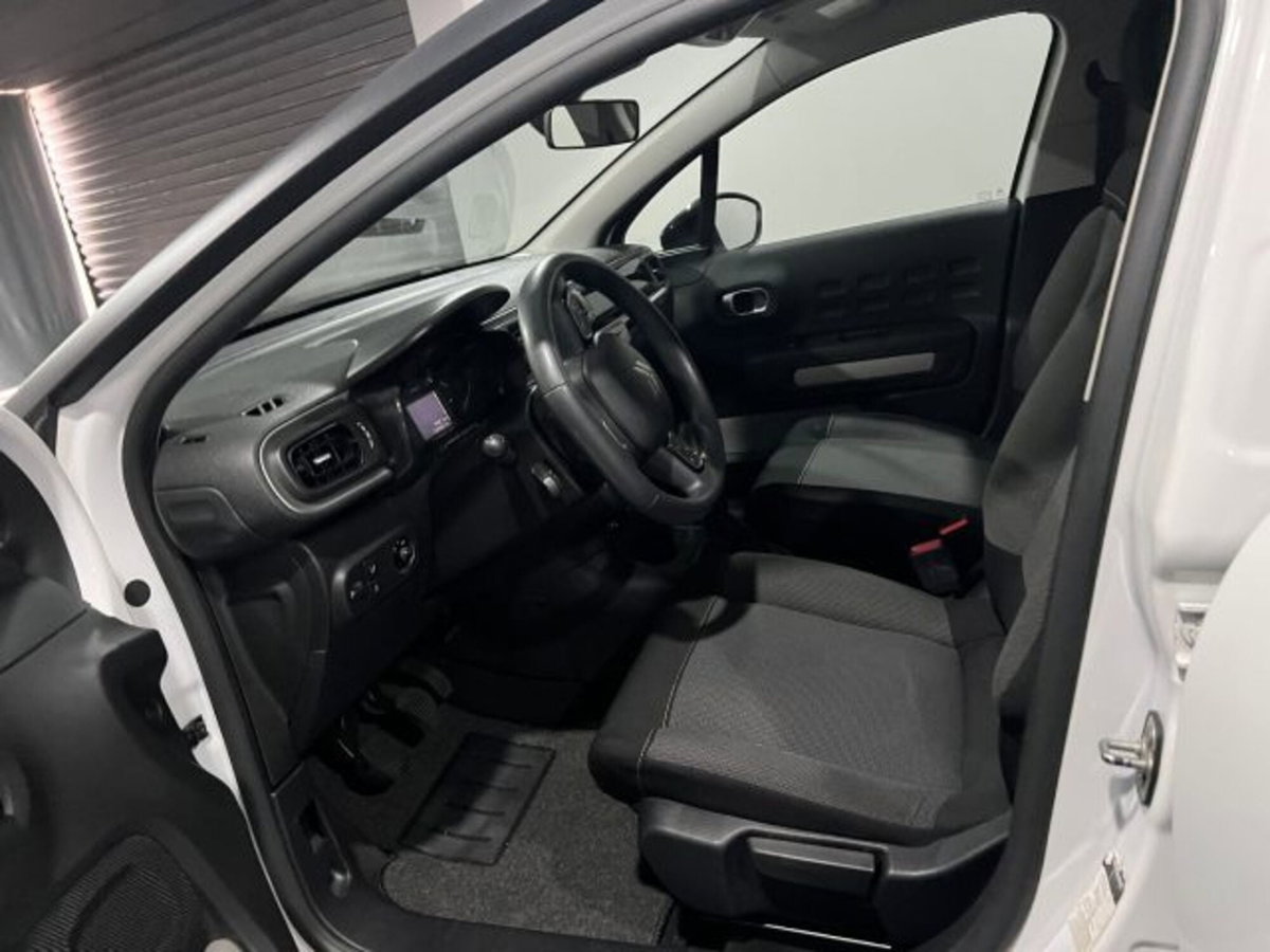 Citroen C3 BlueHDi 100 S&S Feel (8)