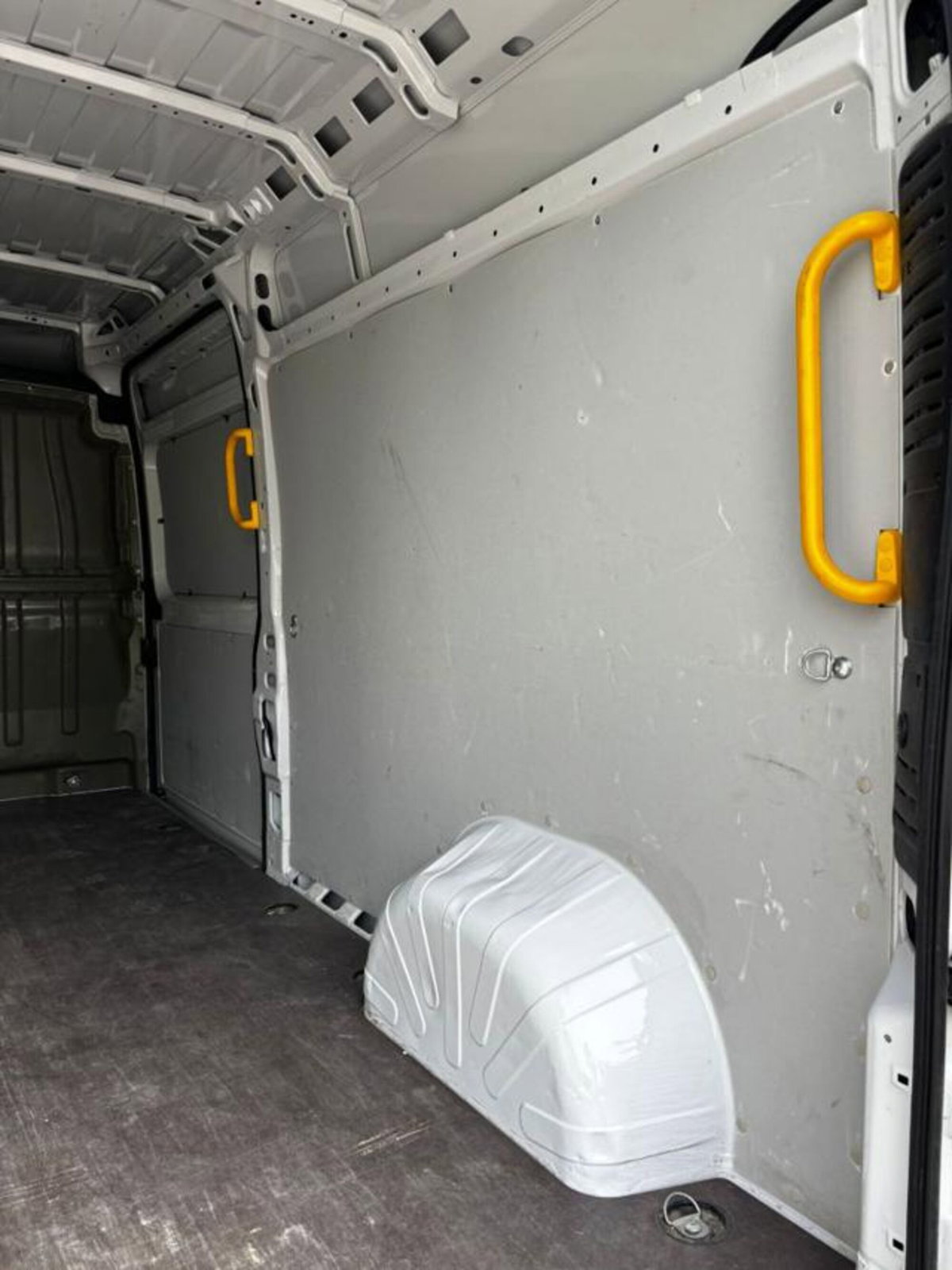 Opel Movano Furgone 35 2.2 BlueHDi 140 S&S PLM-TA Furgone (9)
