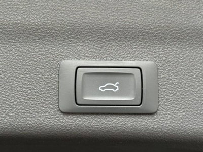 Audi A6 Avant 40 2.0 TDI quattro ultra S tronic Sport (8)