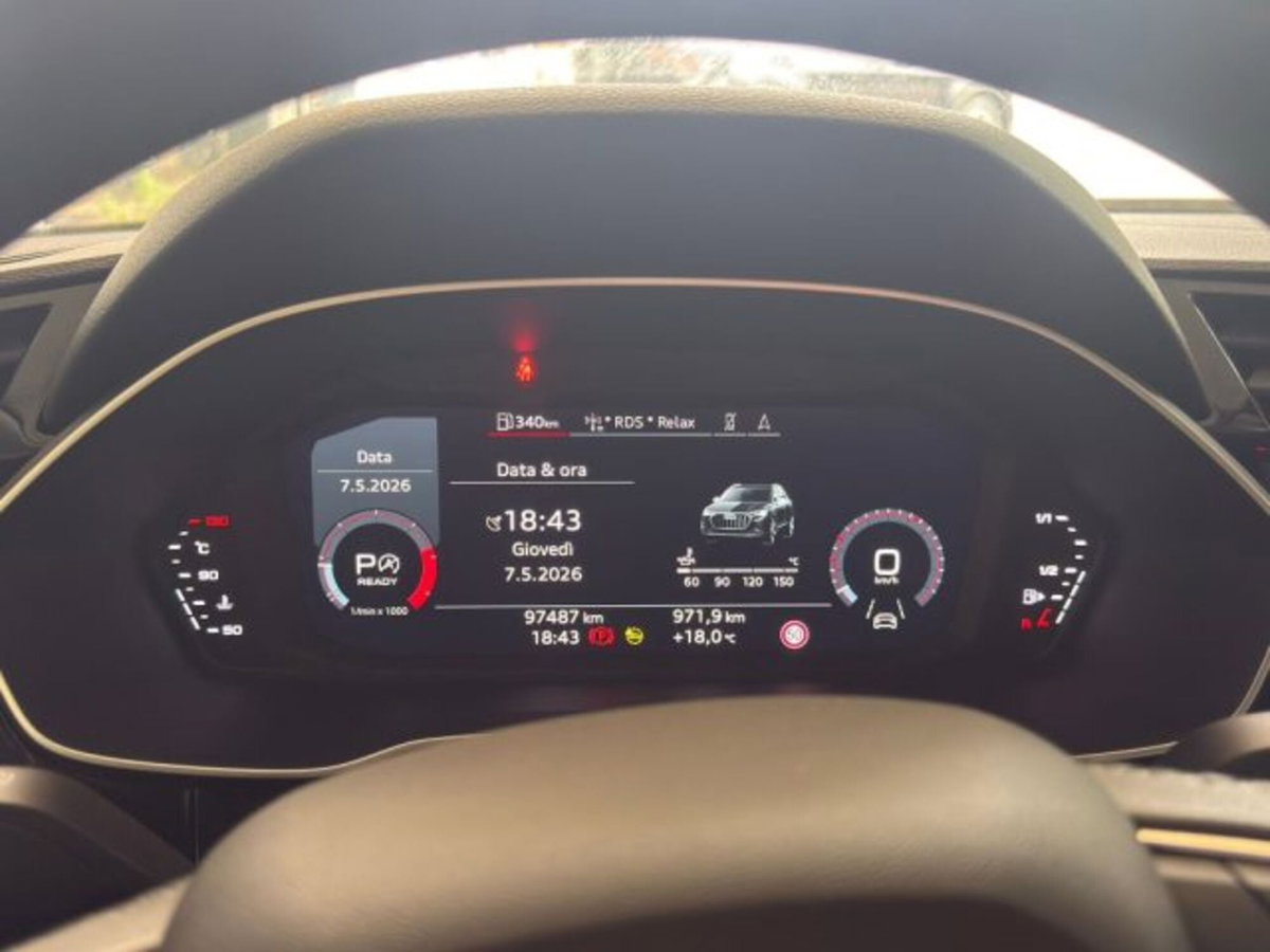 Audi Q3 35 TDI quattro S tronic Business Advanced (17)