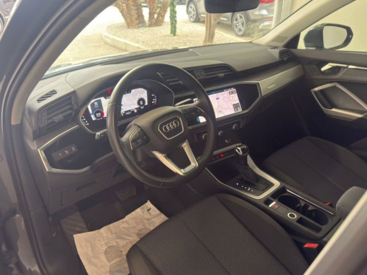 Audi Q3 35 TDI quattro S tronic Business Advanced (18)