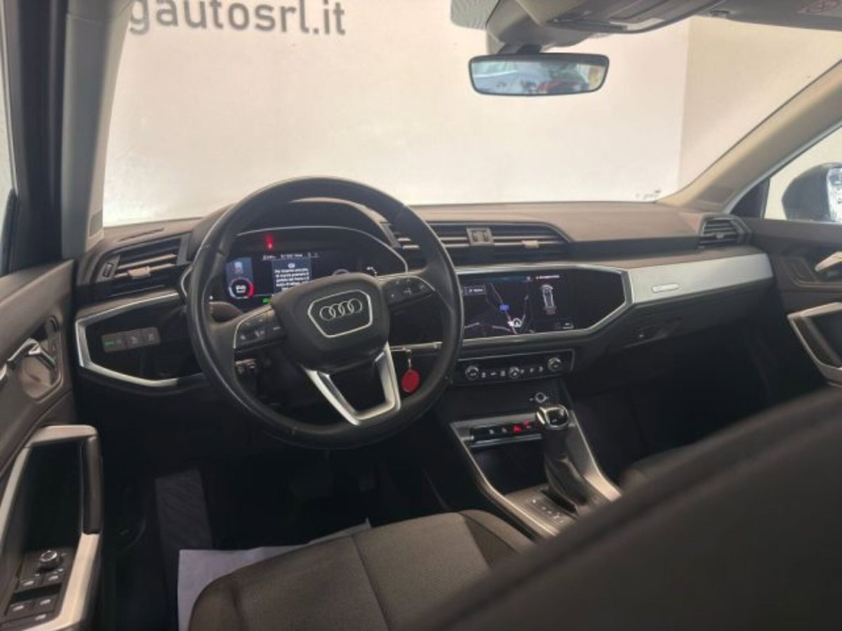Audi Q3 35 TDI quattro S tronic Business Advanced (9)