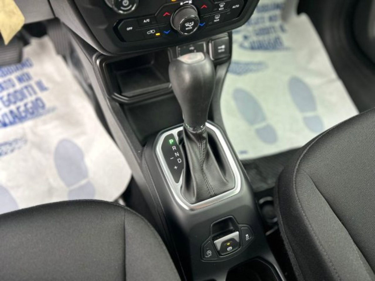 Jeep Renegade 1.6 Mjt DDCT 120 CV Longitude (11)