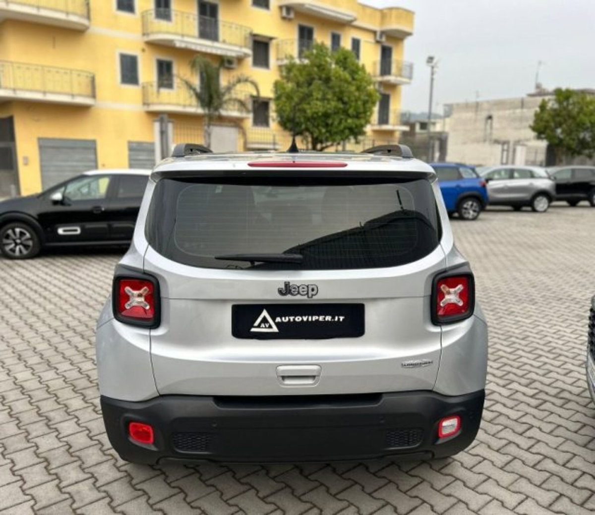 Jeep Renegade 1.6 Mjt DDCT 120 CV Longitude (5)