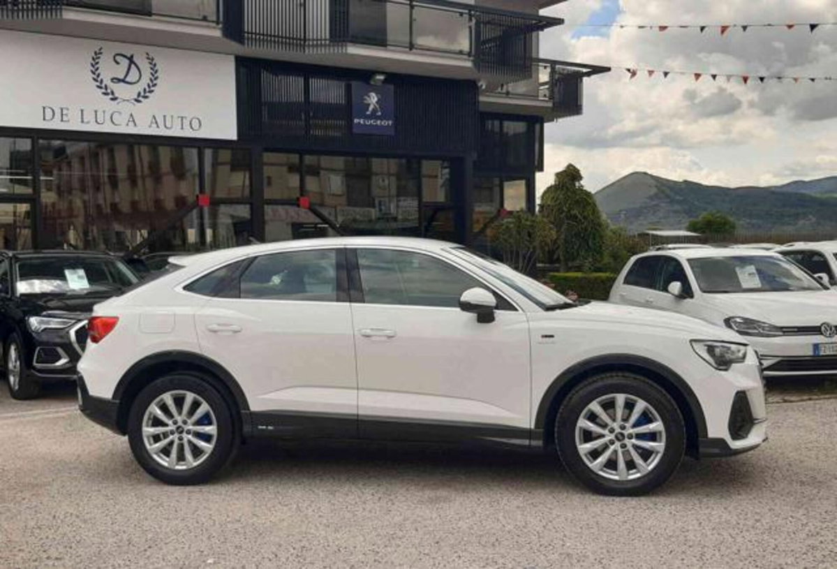 Audi Q3 Sportback 35 TDI quattro S tronic S line edition (12)