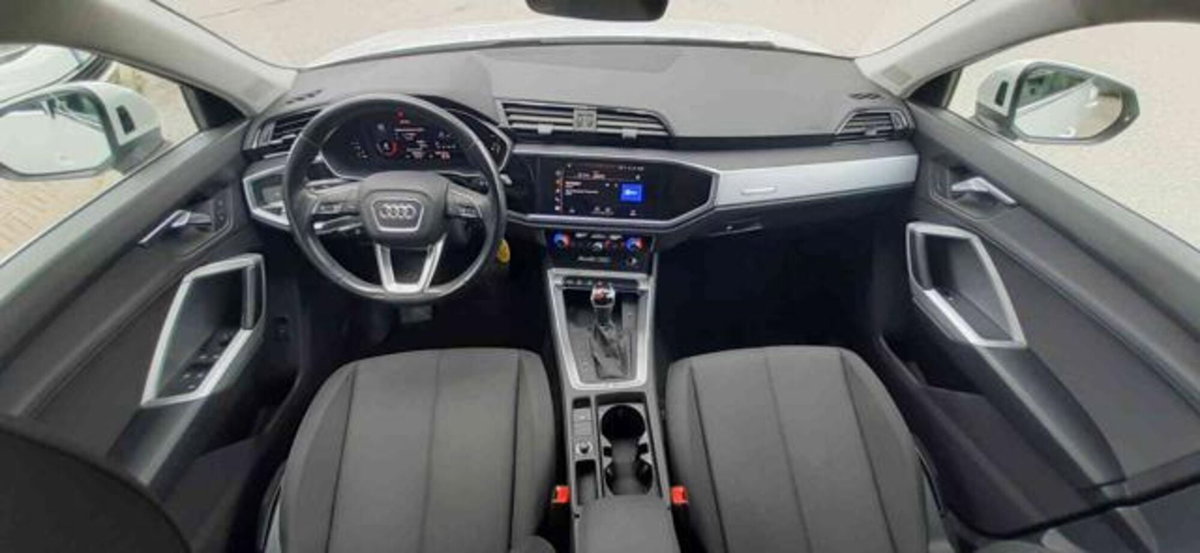 Audi Q3 Sportback 35 TDI quattro S tronic S line edition (16)