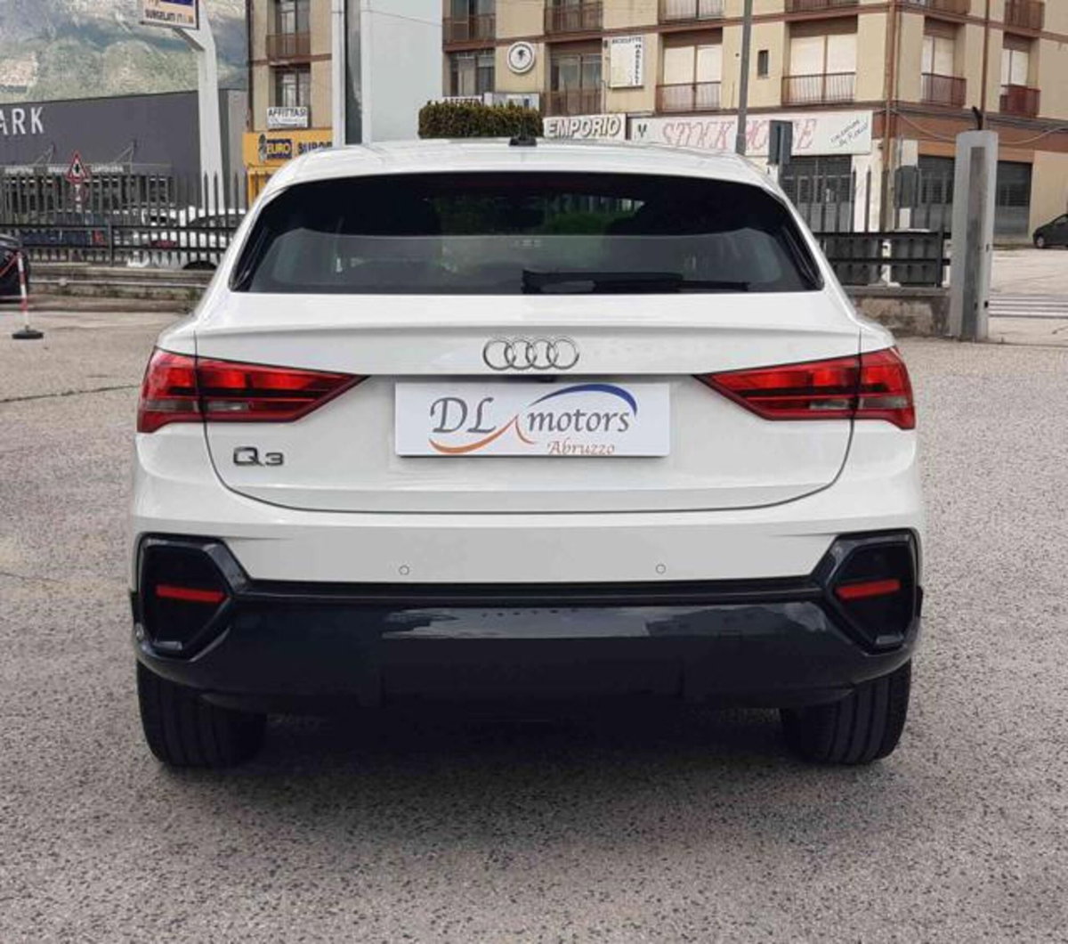 Audi Q3 Sportback 35 TDI quattro S tronic S line edition (8)