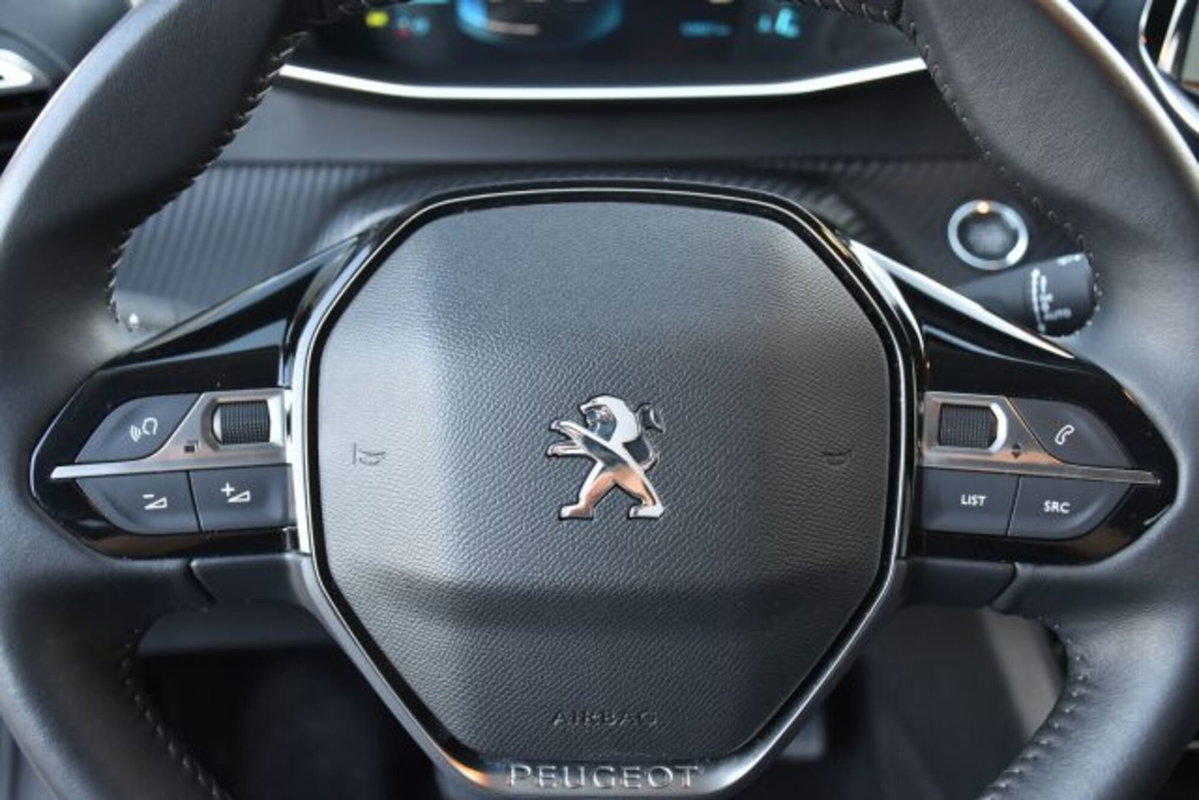 Peugeot 208 PureTech 75 Stop&Start 5 porte Allure Pack (12)