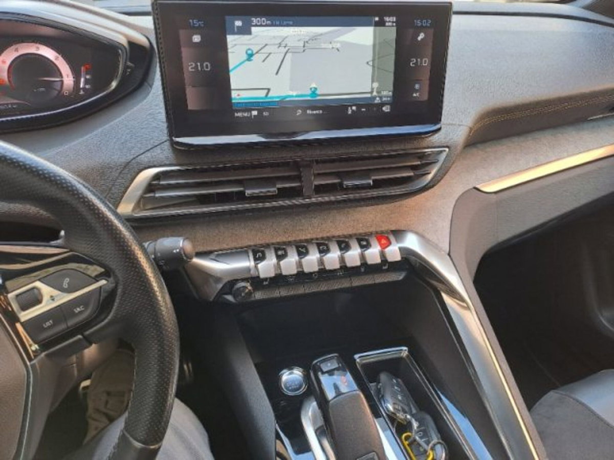 Peugeot 3008 BlueHDi 130 S&S EAT8 GT Pack (5)
