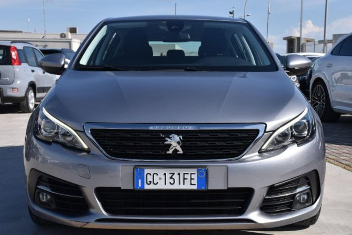 Peugeot 308 BlueHDi 100 S&S Business (2)