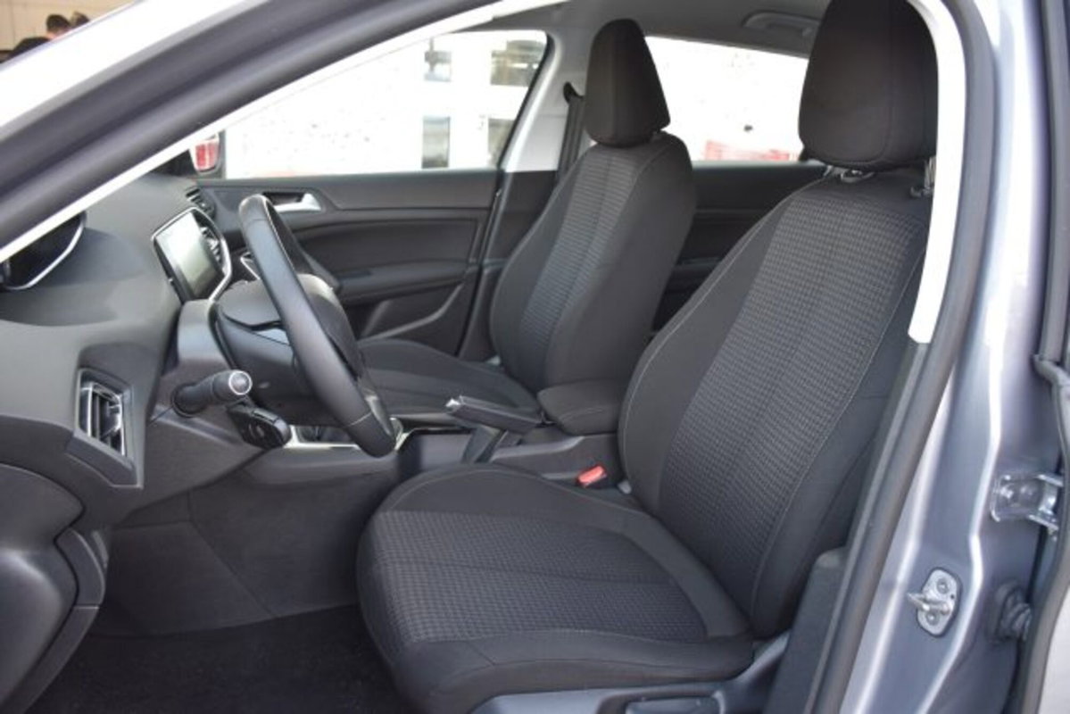 Peugeot 308 BlueHDi 100 S&S Business (8)