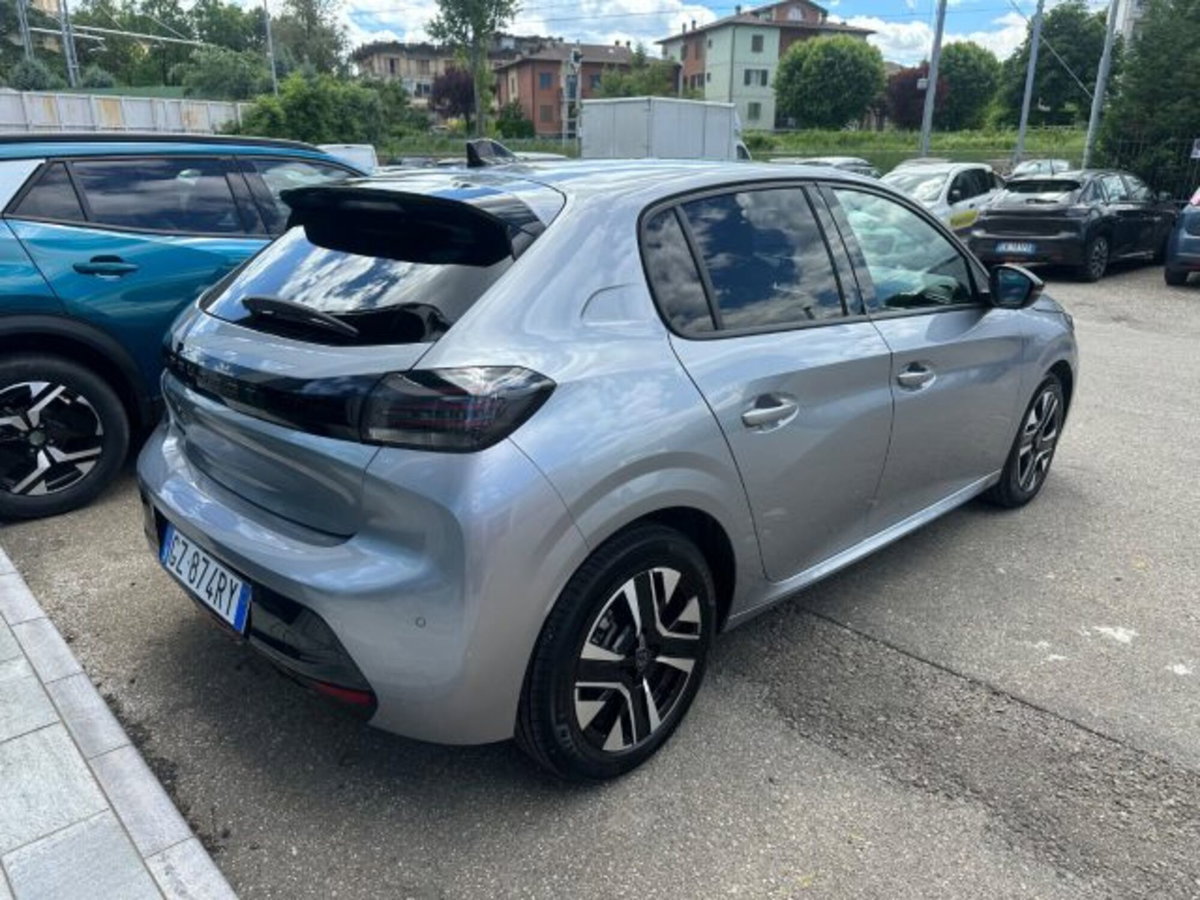 Peugeot 208 PureTech 100 Stop&Start 5 porte Allure (3)