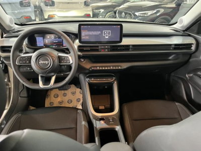 Jeep Avenger 1.2 turbo e-hybrid mhev Altitude fwd 110cv edct6 (10)