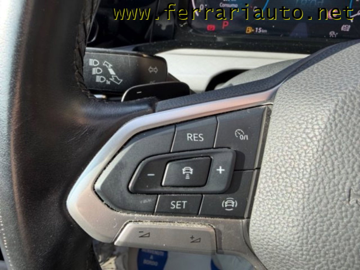 Volkswagen Golf 1.5 eTSI 150 CV EVO ACT DSG Style (18)