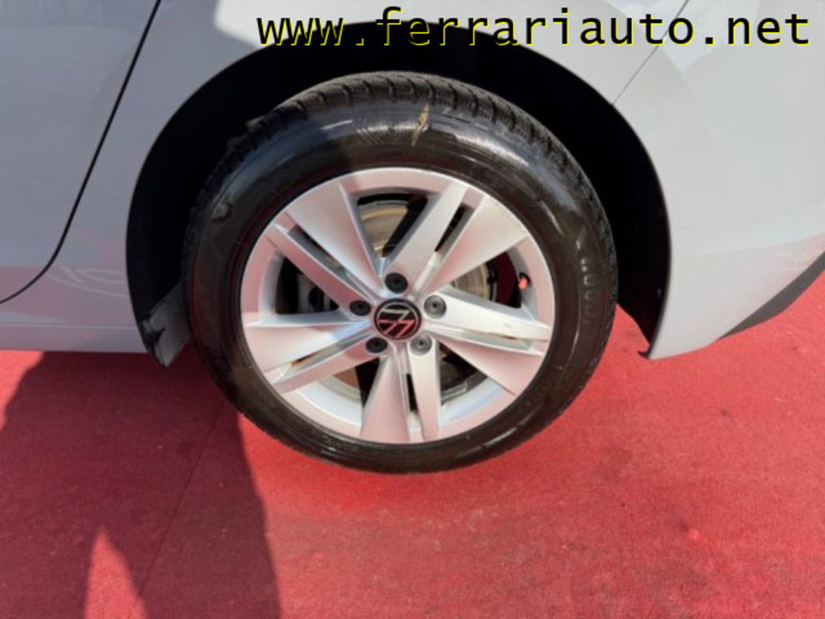 Volkswagen Golf 1.5 eTSI 150 CV EVO ACT DSG Style (6)