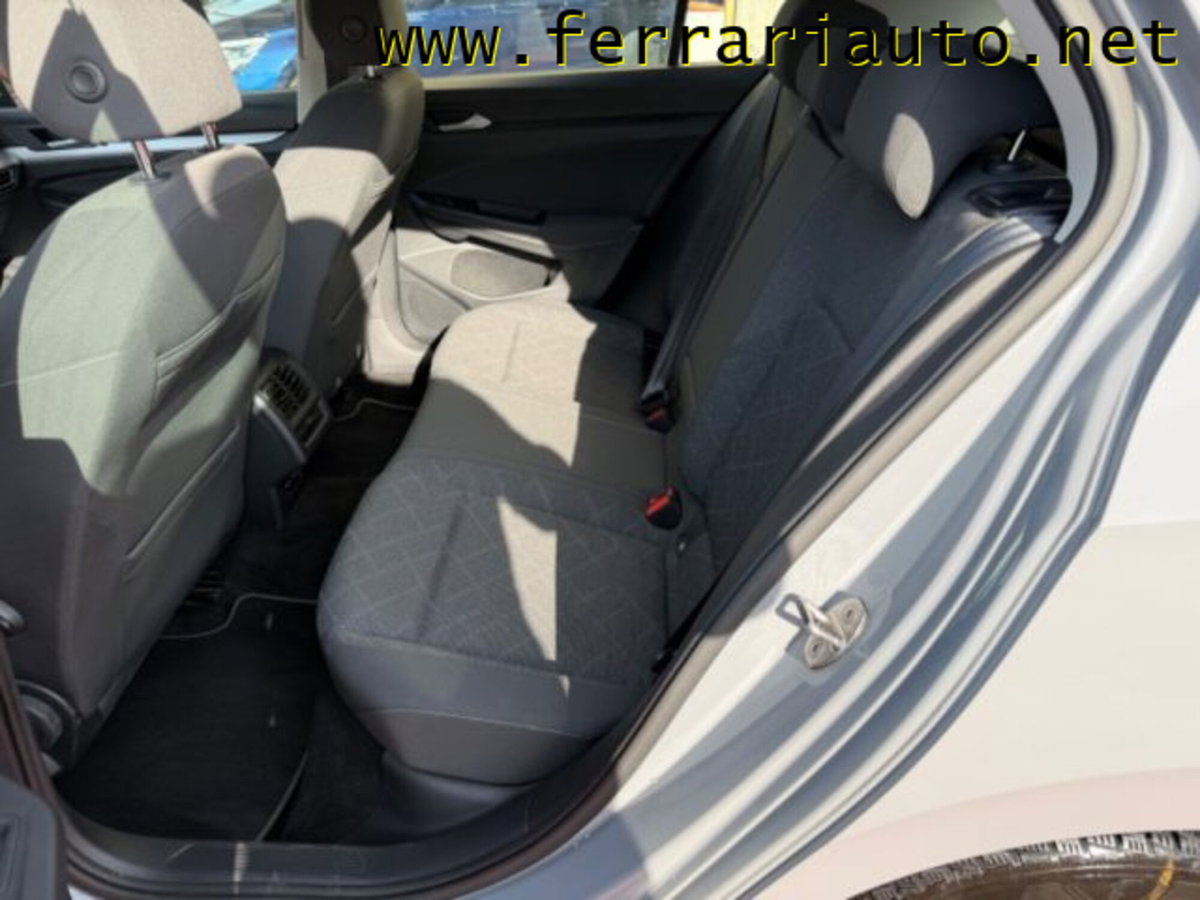Volkswagen Golf 1.5 eTSI 150 CV EVO ACT DSG Style (8)