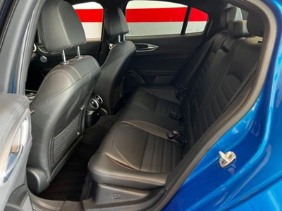 Alfa Romeo Giulia 2.2 Turbodiesel 210 CV AT8 AWD Q4 Ti (11)