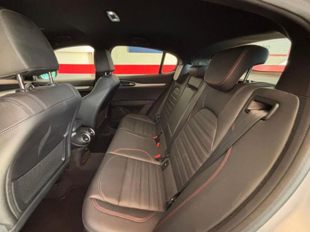 Alfa Romeo Stelvio Stelvio 2.2 Turbodiesel 210 CV AT8 Q4 GT Junior (13)