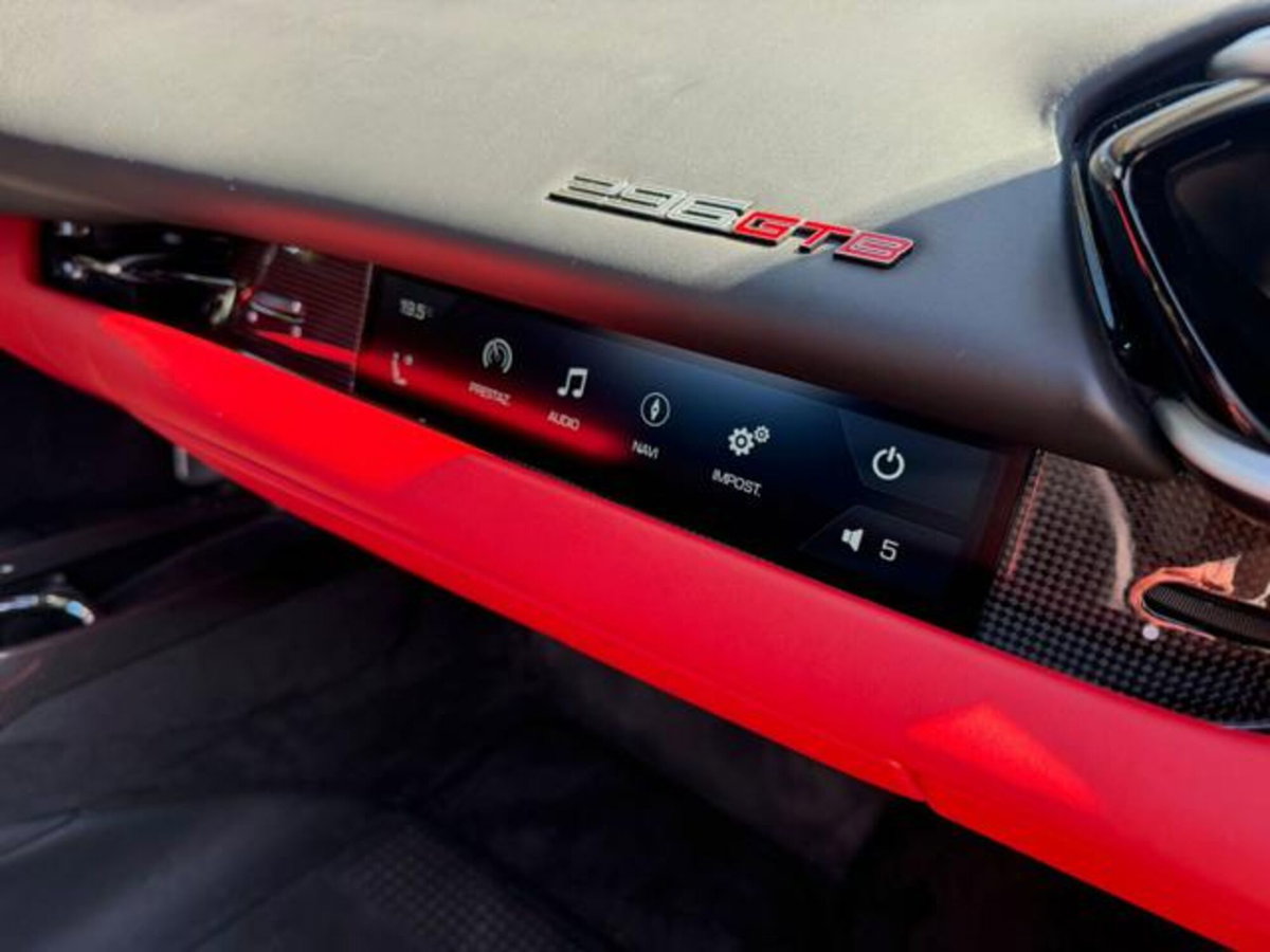 Ferrari 296 Coupé 3.0 GTB (15)