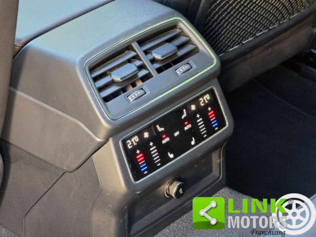 Audi A6 Allroad 45 3.0 tdi mhev 48V quattro 245cv s-tronic (15)
