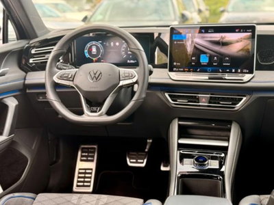 Volkswagen Tiguan Allspace 2.0 tdi R-Line 150cv dsg (11)