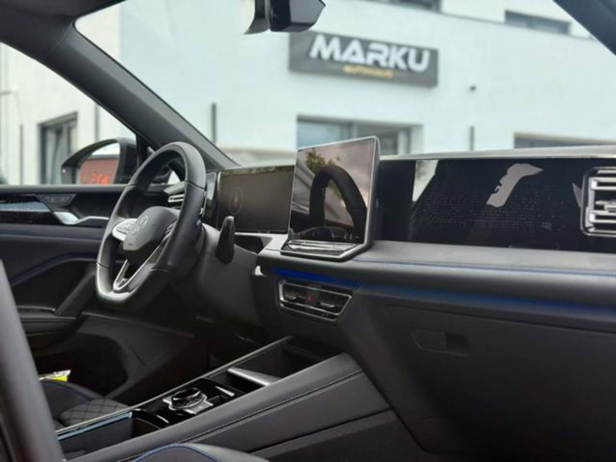 Volkswagen Tiguan Allspace 2.0 tdi R-Line 150cv dsg (16)
