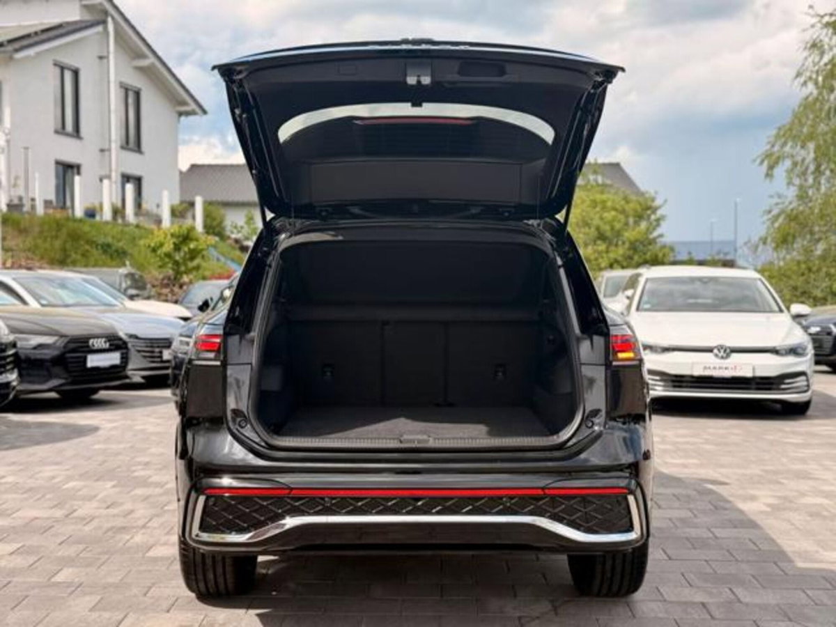 Volkswagen Tiguan Allspace 2.0 tdi R-Line 150cv dsg (19)