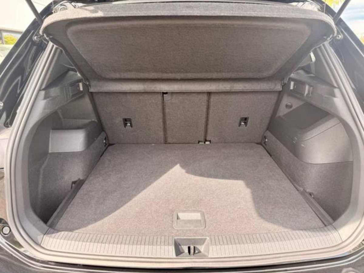 Volkswagen Tiguan Allspace 2.0 tdi R-Line 150cv dsg (20)