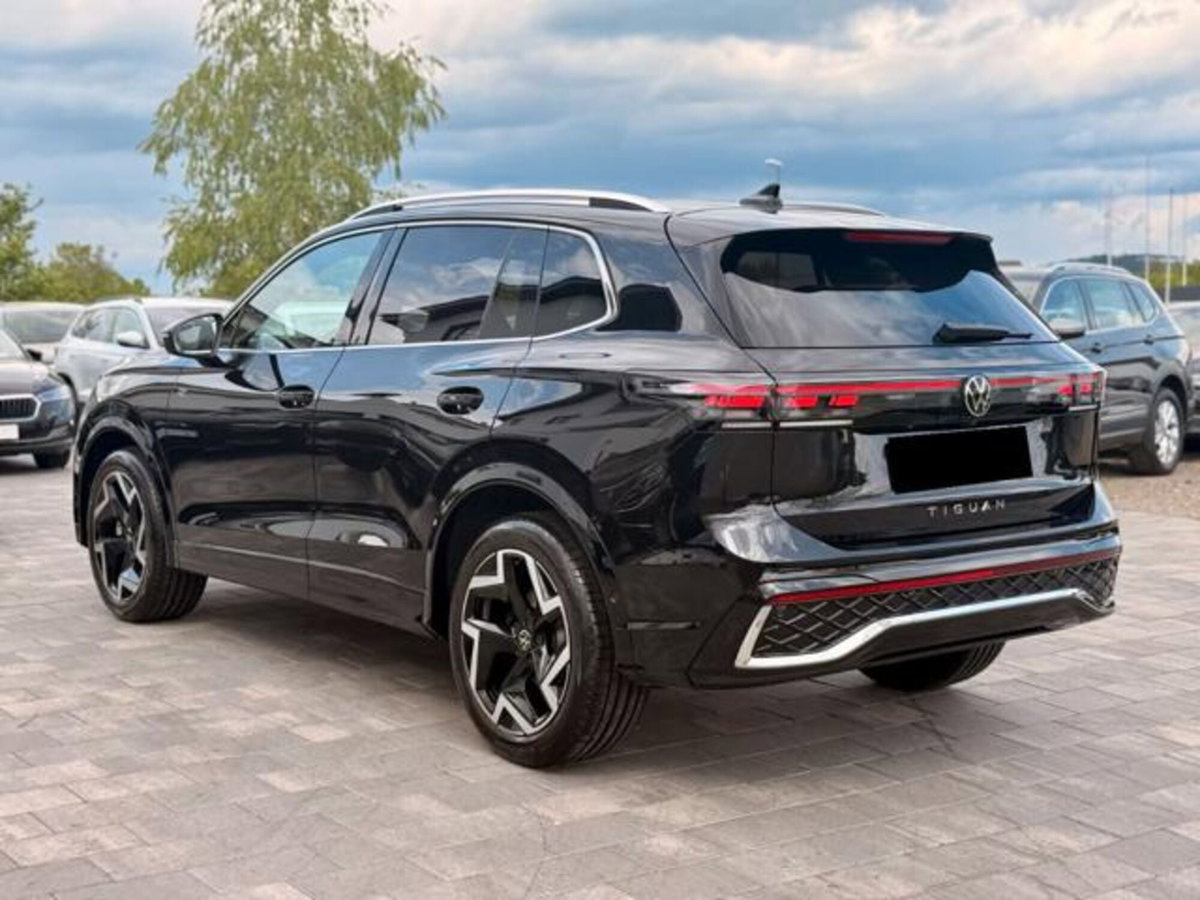Volkswagen Tiguan Allspace 2.0 tdi R-Line 150cv dsg (3)