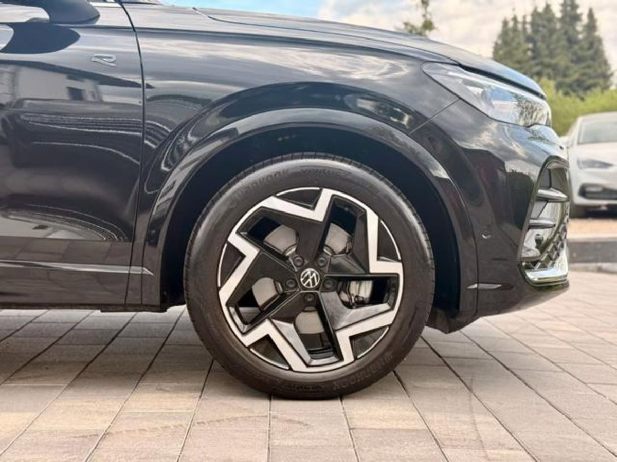Volkswagen Tiguan Allspace 2.0 tdi R-Line 150cv dsg (4)