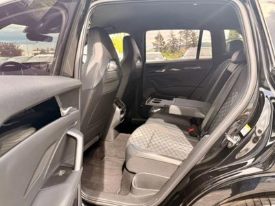 Volkswagen Tiguan Allspace 2.0 tdi R-Line 150cv dsg (8)