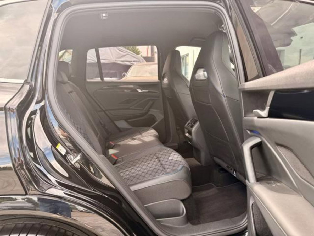 Volkswagen Tiguan Allspace 2.0 tdi R-Line 150cv dsg (9)