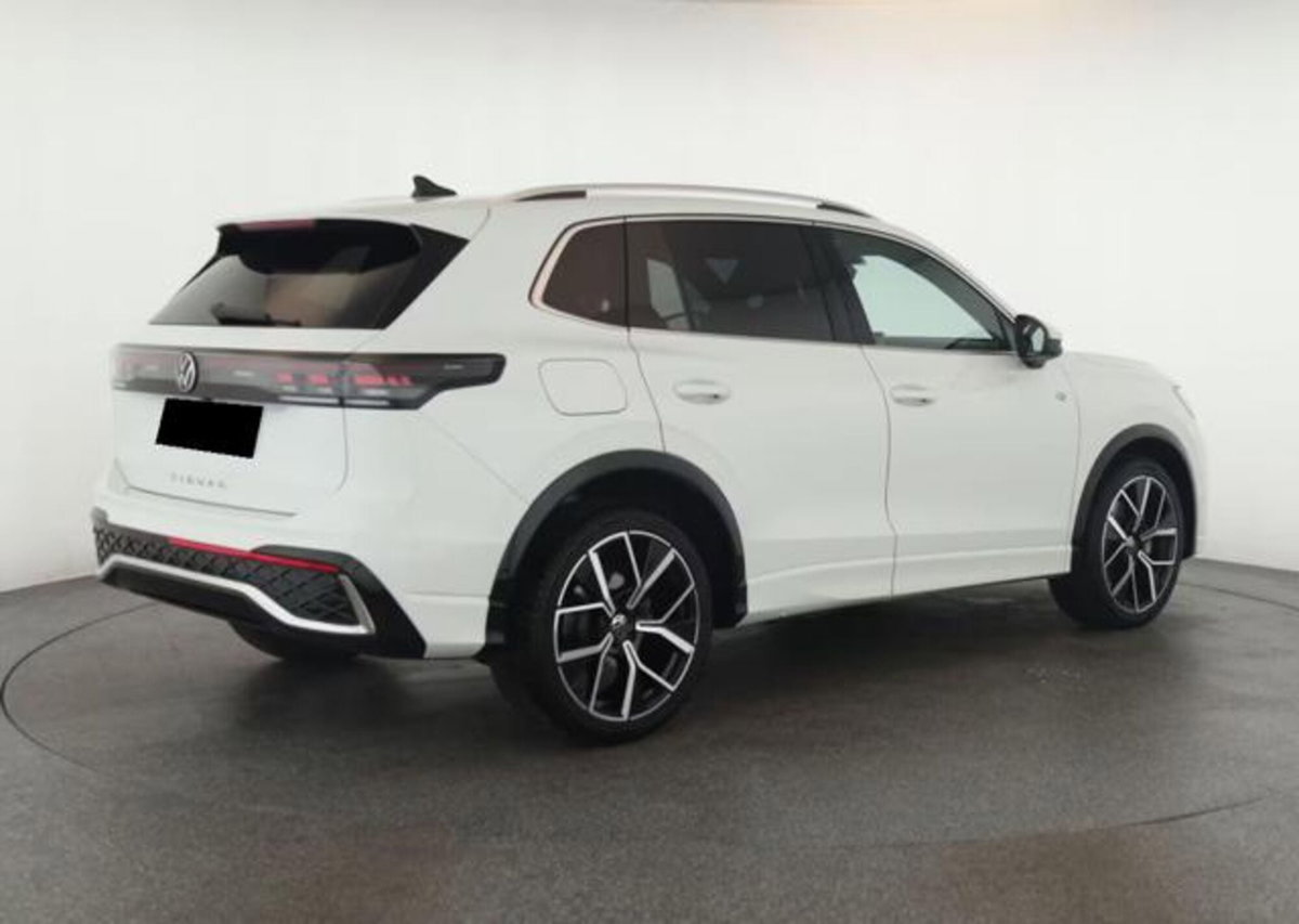 Volkswagen Tiguan Allspace 2.0 tdi R-Line 150cv dsg (4)