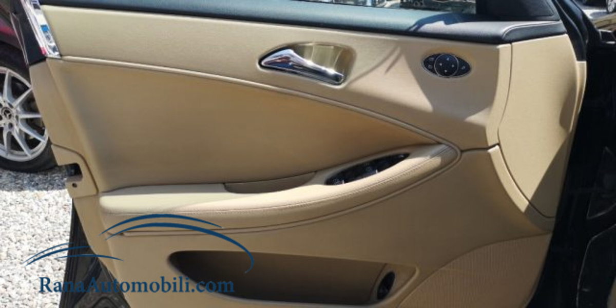Mercedes-Benz CLS 320 CDI (5)