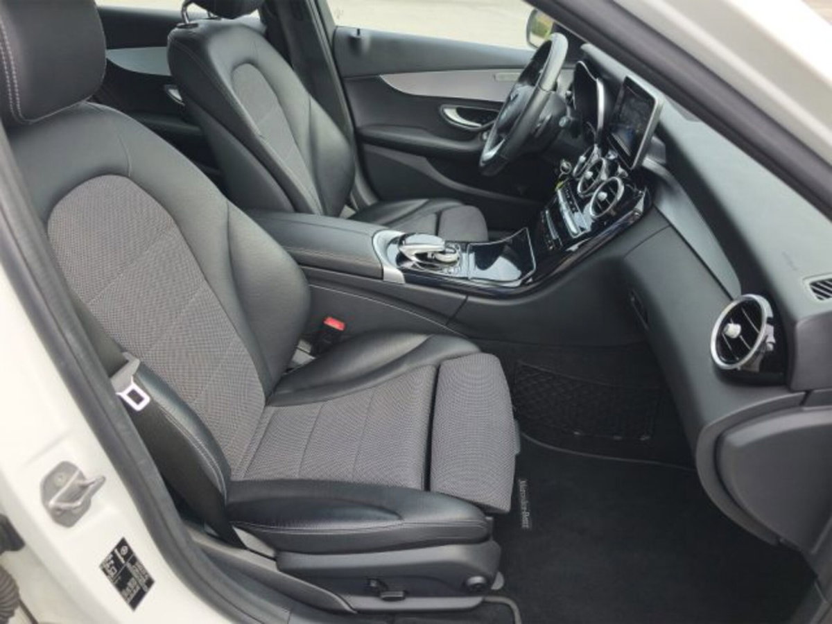 Mercedes-Benz Classe C 200 Sport (14)