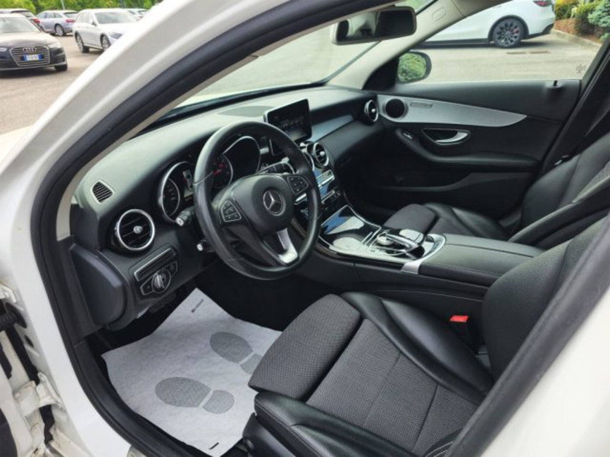 Mercedes-Benz Classe C 200 Sport (6)