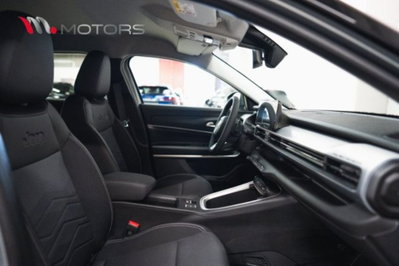 Jeep Avenger 1.2 turbo Summit fwd 100cv (14)