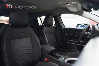 Jeep Avenger 1.2 turbo Summit fwd 100cv (15)
