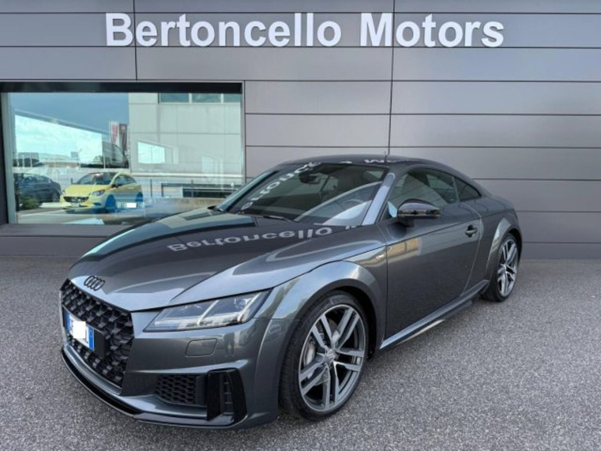 Audi TT Coupé Coupe 45 2.0 tfsi quattro s-tronic