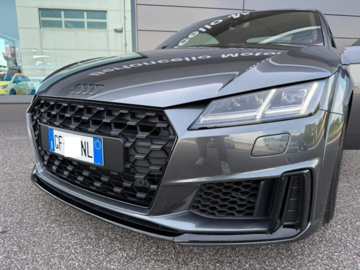 Audi TT Coupé Coupe 45 2.0 tfsi quattro s-tronic (10)