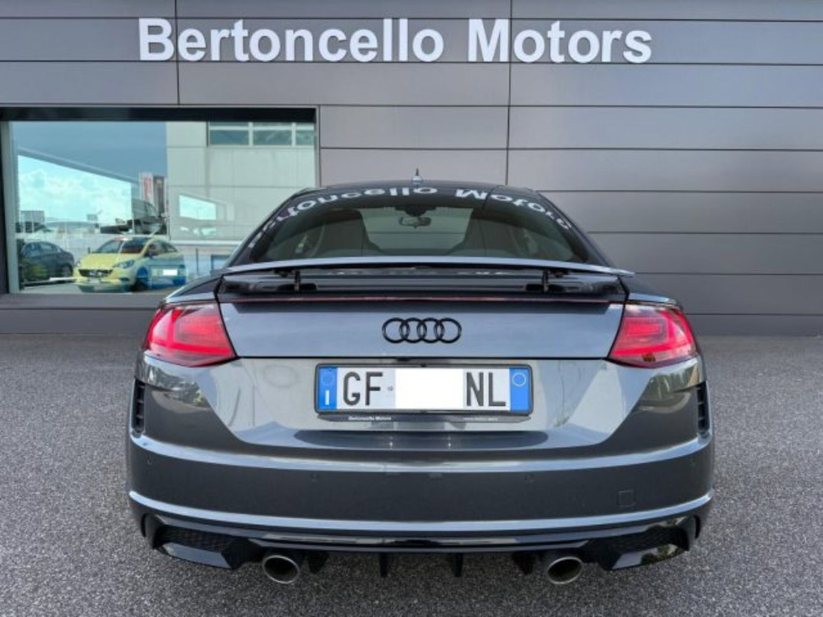 Audi TT Coupé Coupe 45 2.0 tfsi quattro s-tronic (6)