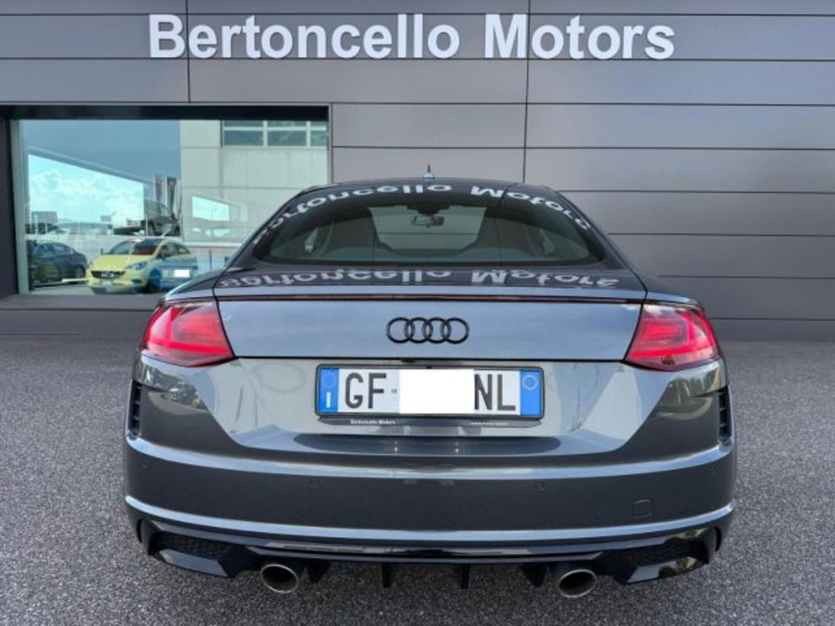 Audi TT Coupé Coupe 45 2.0 tfsi quattro s-tronic (7)