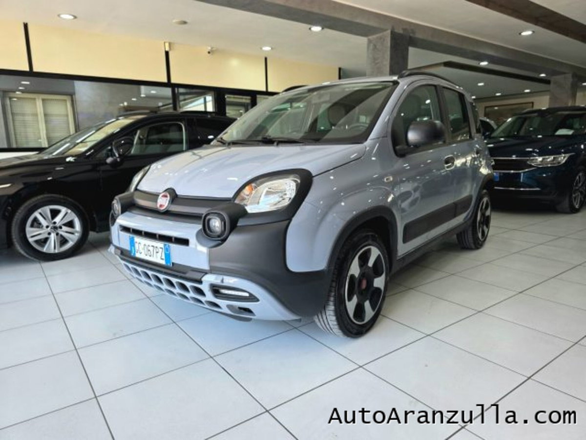 Fiat Panda Cross 1.0 firefly hybrid Cross s&s 70cv 5p.ti