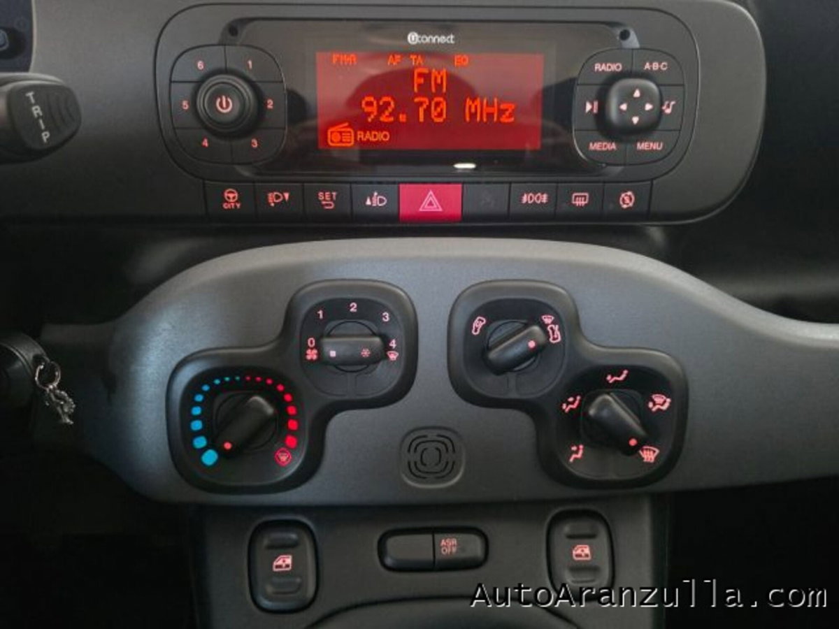 Fiat Panda Cross 1.0 firefly hybrid Cross s&s 70cv 5p.ti (14)
