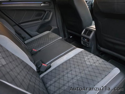 Volkswagen Tiguan 2.0 TDI 150 CV SCR DSG 4MOTION R-Line (11)