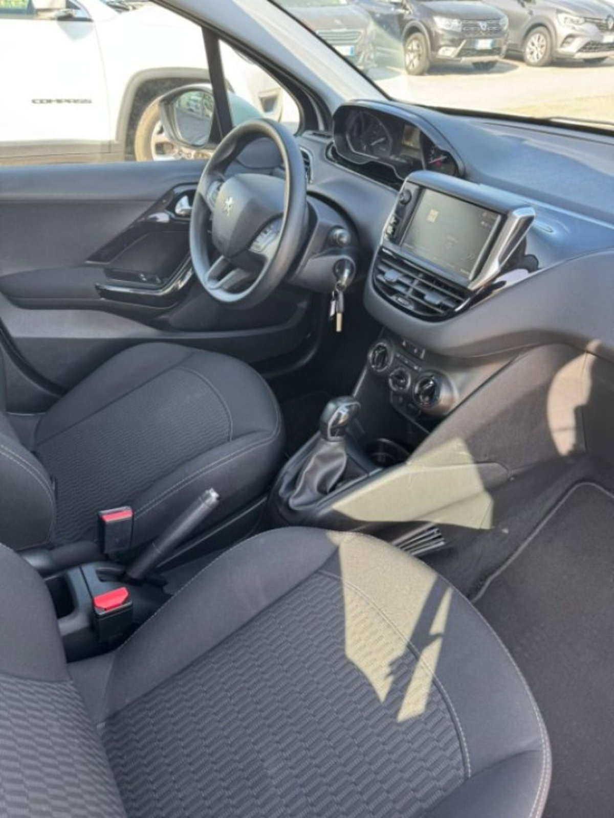 Peugeot 208 75 5 porte Active (10)