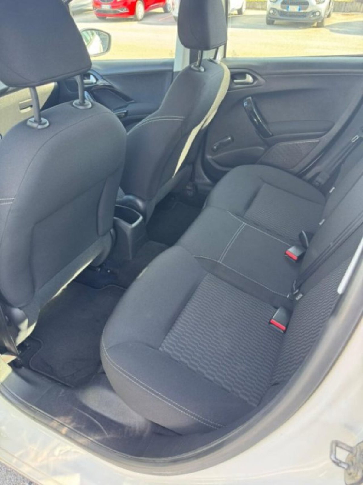 Peugeot 208 75 5 porte Active (5)