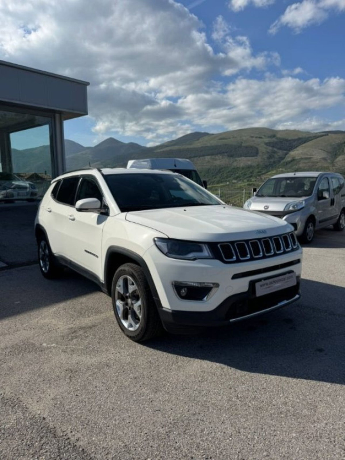 Jeep Compass 2.0 Multijet II aut. 4WD Limited (3)