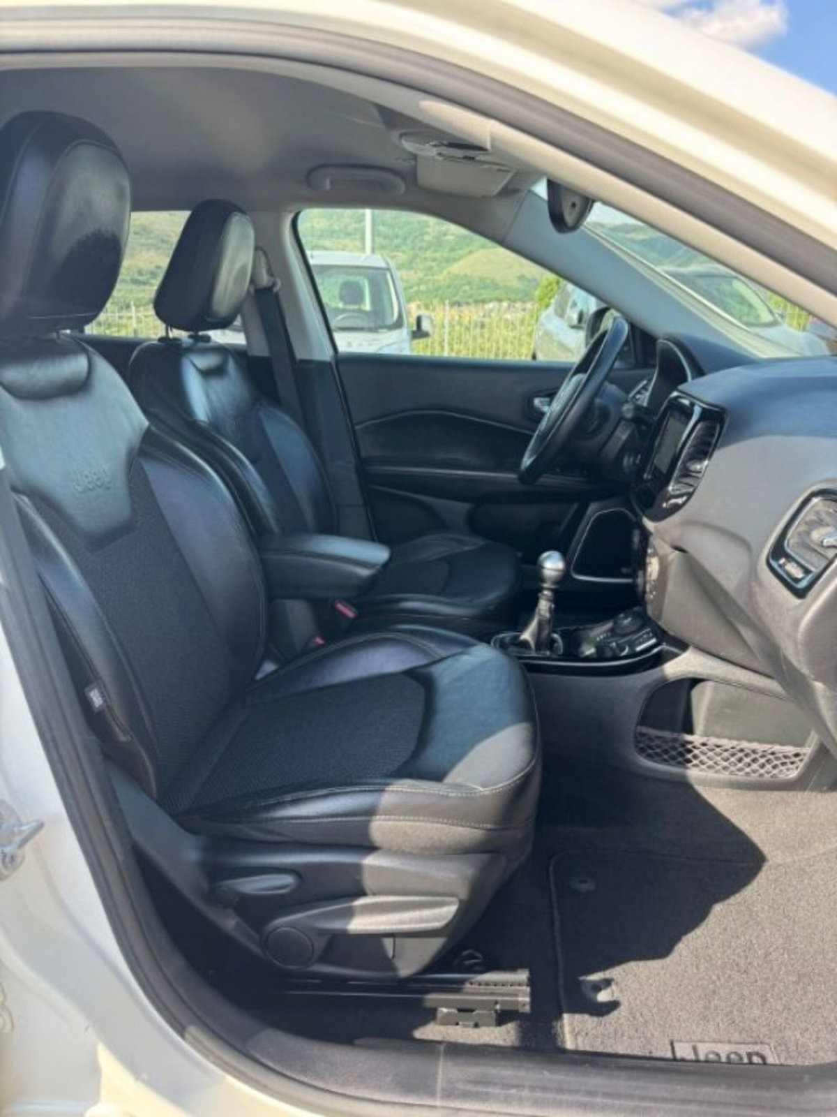 Jeep Compass 2.0 Multijet II aut. 4WD Limited (9)