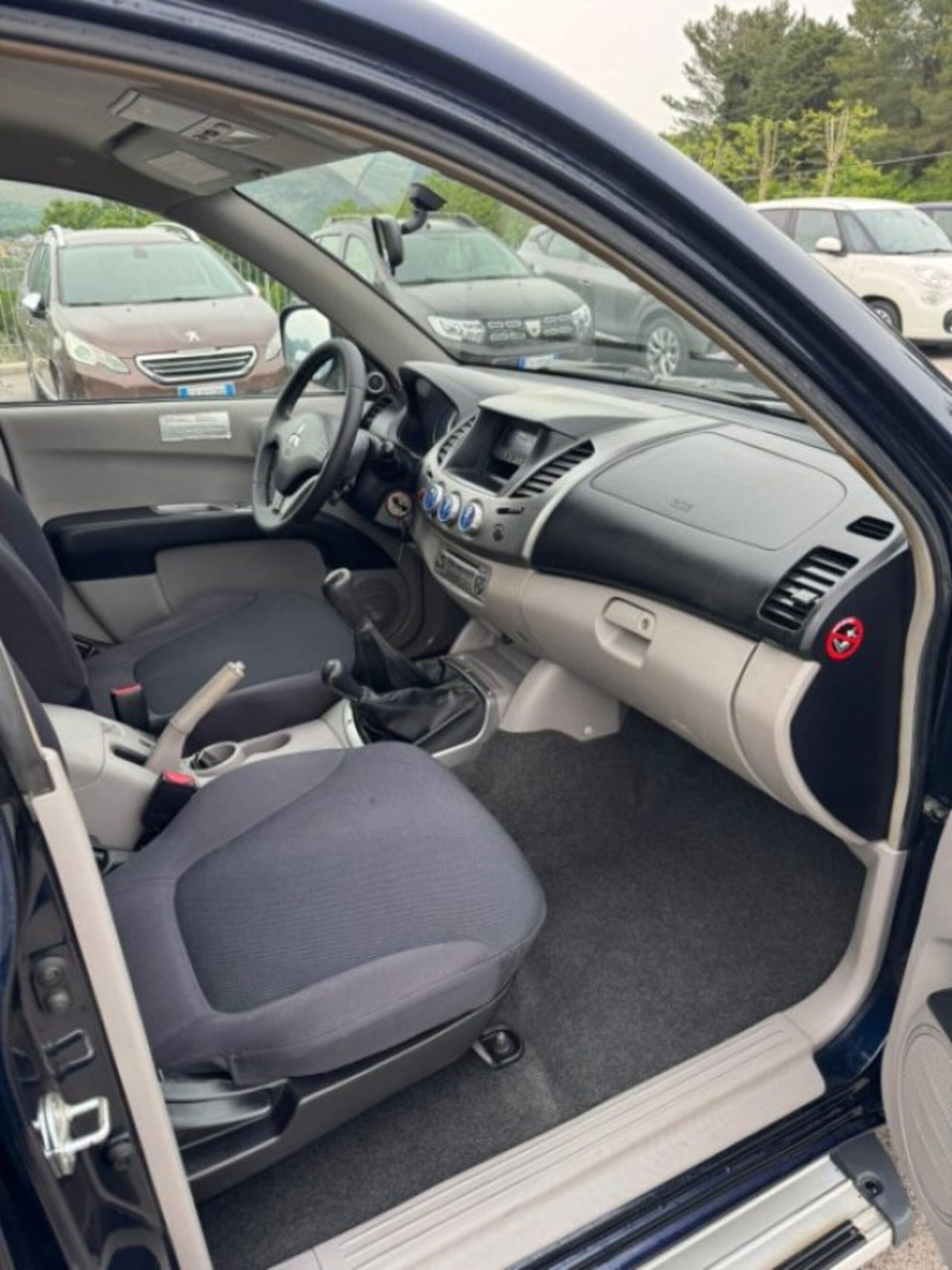 Mitsubishi L200 2.5 DI-D/136CV Double Cab Insport (16)